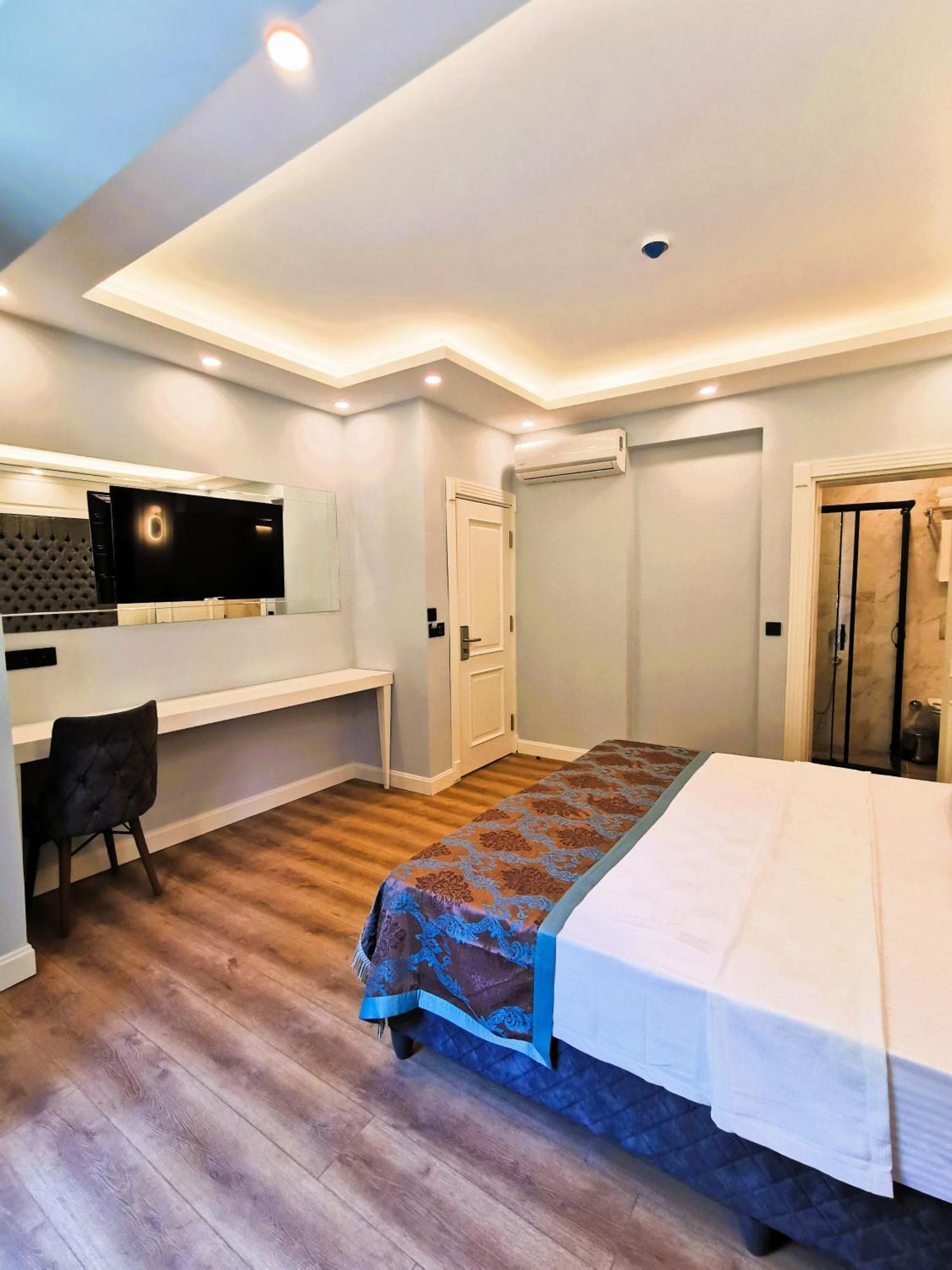 Hotel Luxx Garden 3*